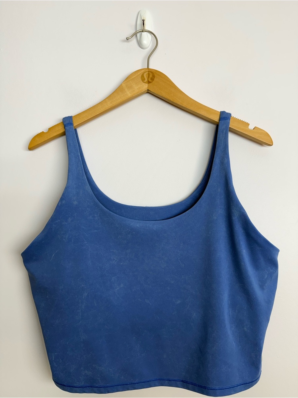 180: Vuori Daily Crop Tank Washed Blue Size XL? 18” PTP